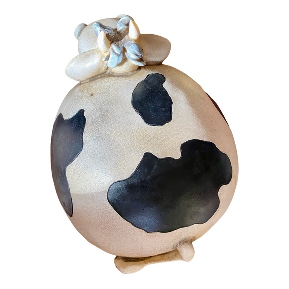 Cute cow. No defects. Approximately 12” long x 9” tall x 8” wide - Picture 6 of 7